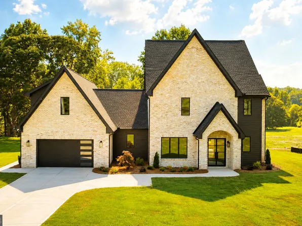 6218 Blackjack Rd, Flowery Branch, GA 30542