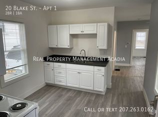 20 Blake St APT 1, Brewer, ME 04412