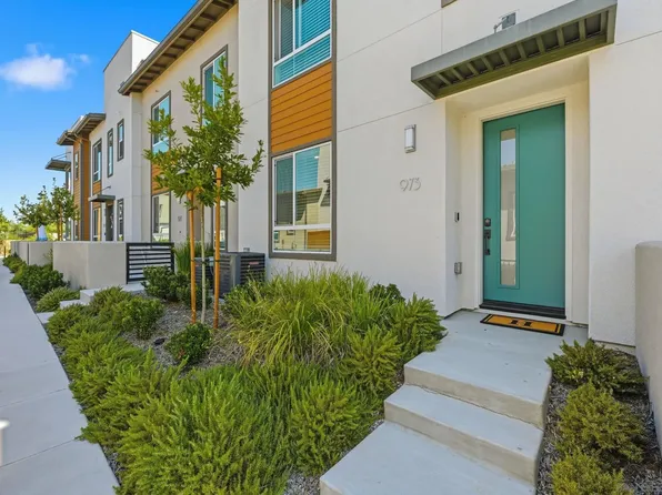 973 Bradley Way, Vista, CA 92081