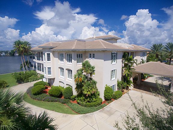 2nd image of 4 Marina Isles Blvd APT 301