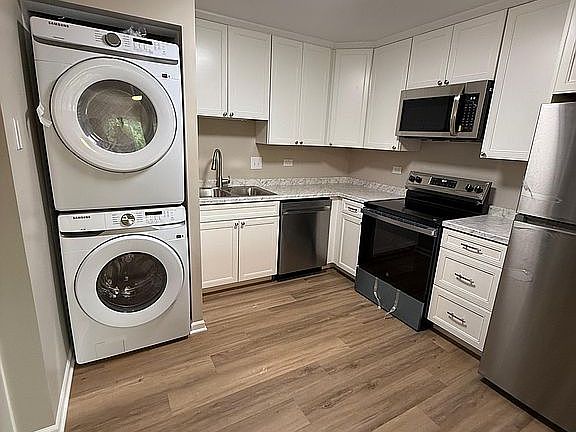 2nd image of 124 Klein Creek Ct #5E