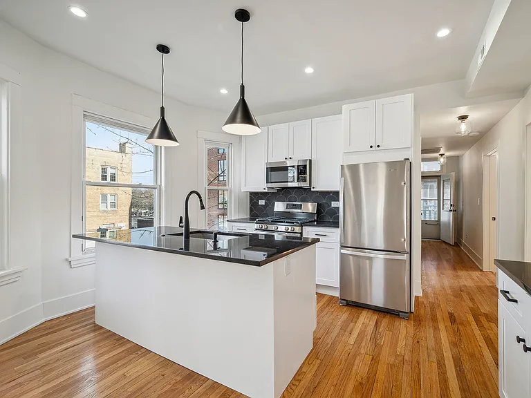 1928 Harrison St #1 — Photo 5