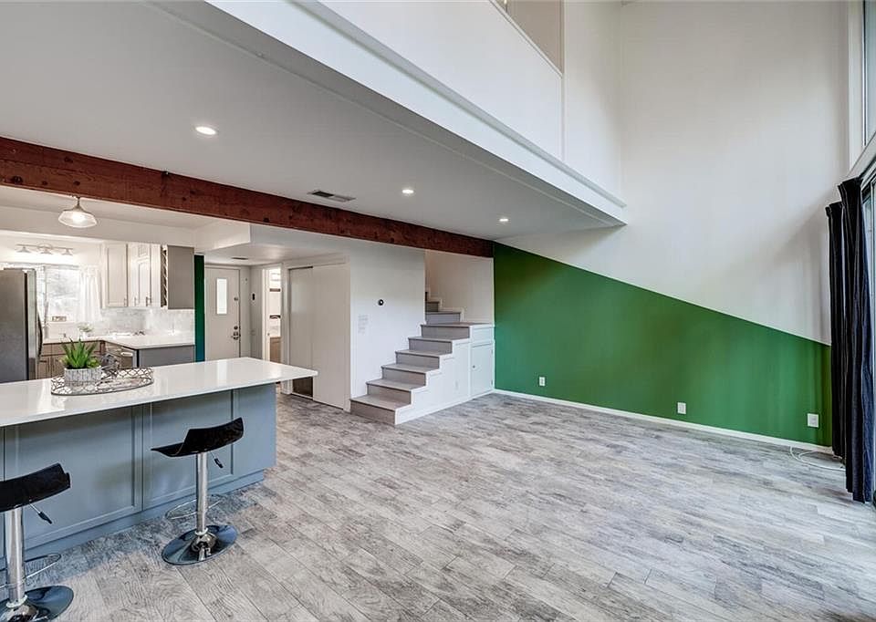 1st image of 1304 Mariposa Dr APT 153