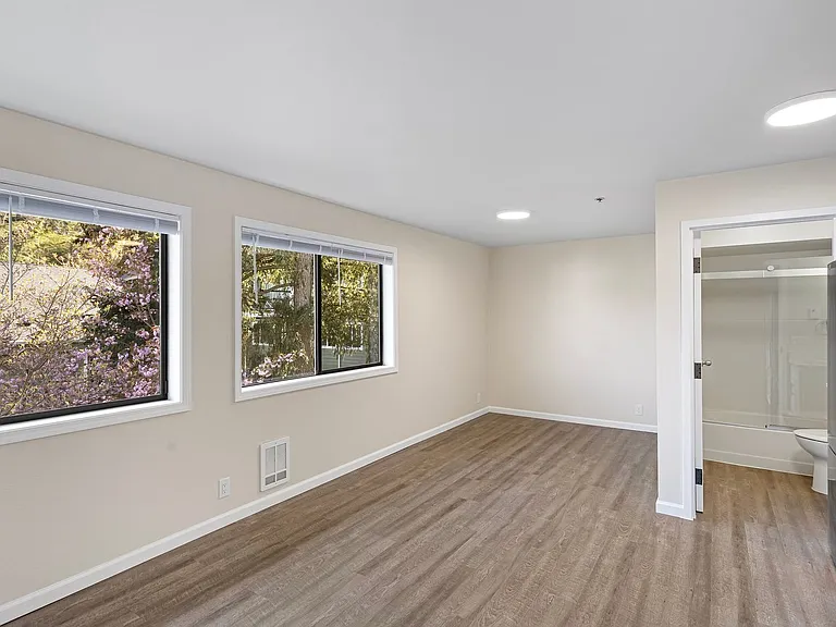 The Carriage House — Photo 7