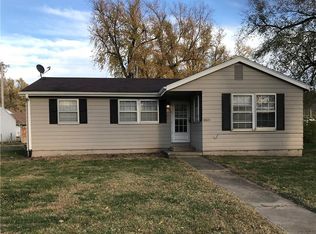 6821 Carnegie St, Saint Joseph, MO 64504