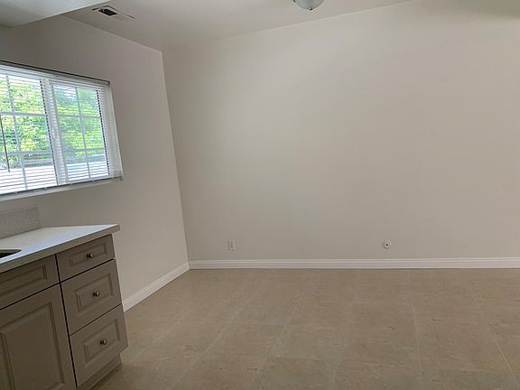 2nd image of 720 N Electric Ave #C