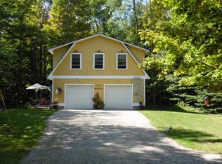 7892 Lakeview Rd, Alanson, MI 49706