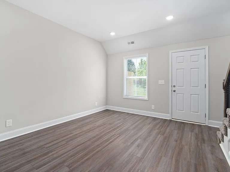 224 Drayton Dr #H — Photo 12