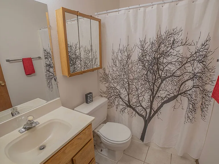 Cedars West Apartments — Photo 18