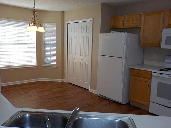2nd image of 1706 Moss Creek Dr