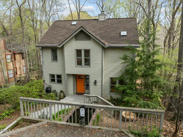 132 Creekview Cir, Carrboro, NC 27510