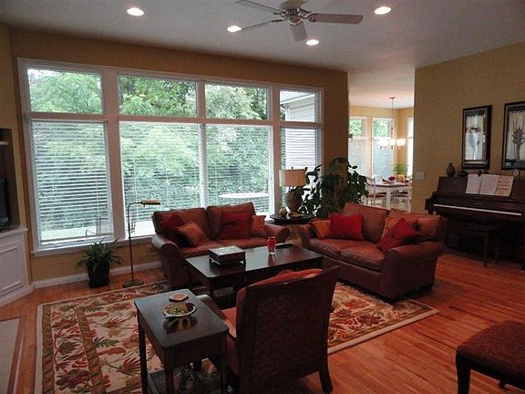 5th image of 1299 Forest Walk Dr