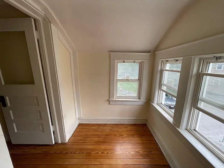 3344 Wyandotte St — Photo 20
