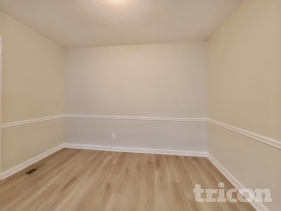 4th image of 4211 Clearview Dr