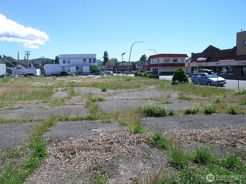 1st image of 2500 Meridian Street