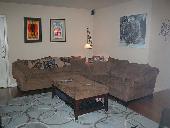 2nd image of 428 Cloverleaf Ave APT 1