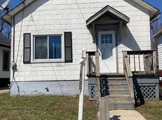 2044 Carmel Ave, Racine, WI 53405