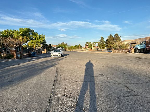 4th image of 5845 W Quail Ave