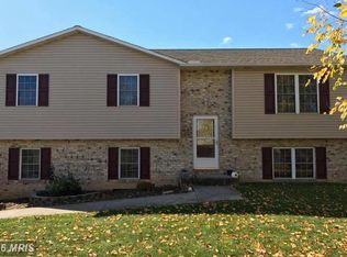 1664 Malibu Dr, Chambersburg, PA 17202