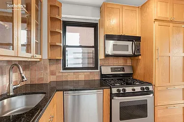 Rented by Sotheby's International Realty