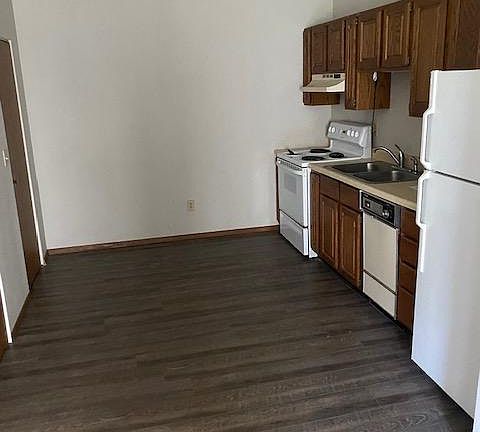 4th image of 505 Pepperhill Ct
