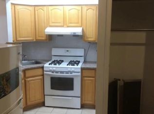 161-20 65th Ave FLOOR 3, Fresh Meadows, NY 11365