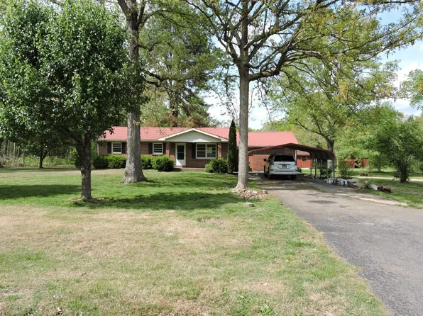 670 Sunset Cir, Manchester, TN 37355