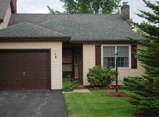 28 Dorlon Dr, Queensbury, NY 12804