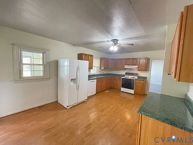 15352 Binns Rd — Photo 35