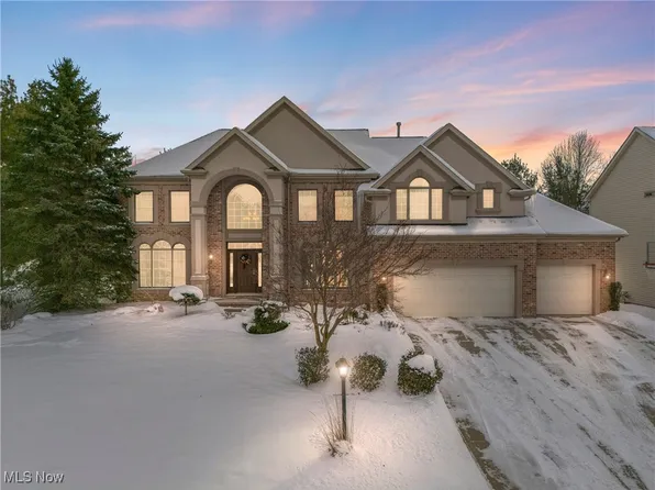 20373 Donegal Ln, Strongsville, OH 44149