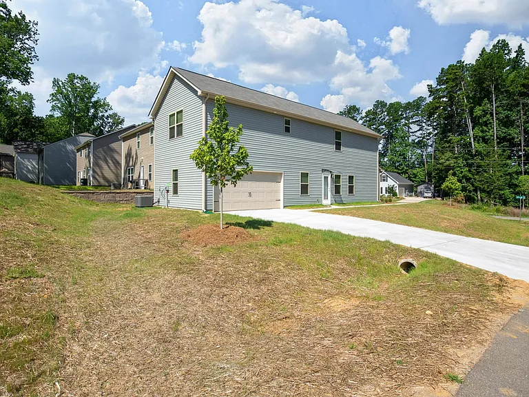7450 O'Hara St — Photo 22