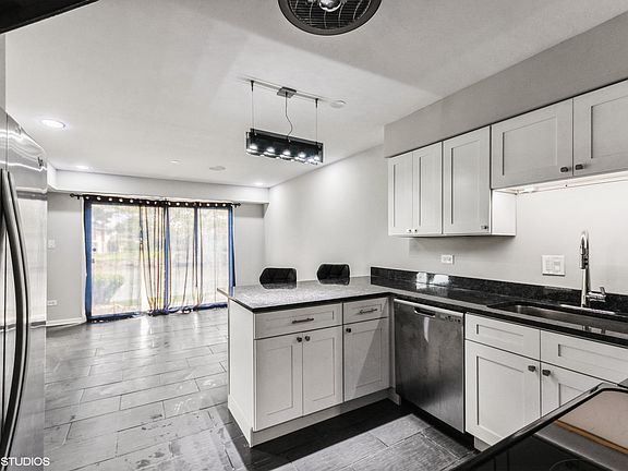 2nd image of 19659 Lake Shore Drive Ct