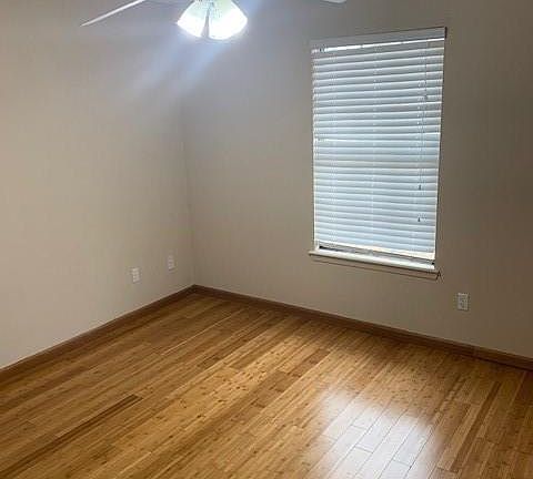 5th image of 2505 Ravenswood