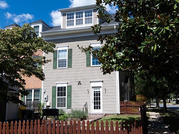 3rd image of 8730 Orchard Green Ct