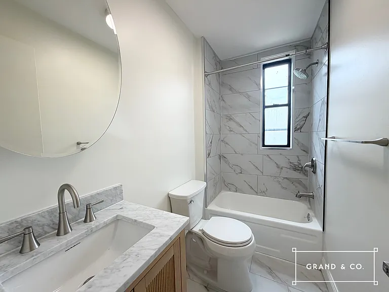 14 Maujer St #9 — Photo 8