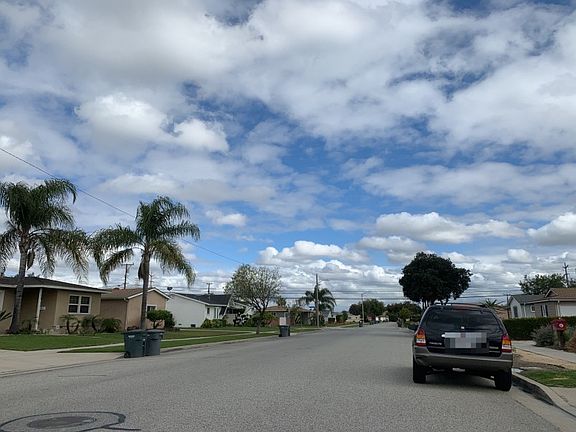 5th image of 7948 La Fiesta Dr