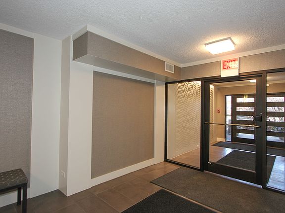 5th image of 1020 N Harlem Ave APT 2E