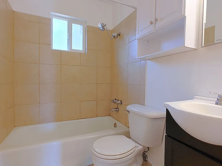 3440 Eastern Ave SE — Photo 7