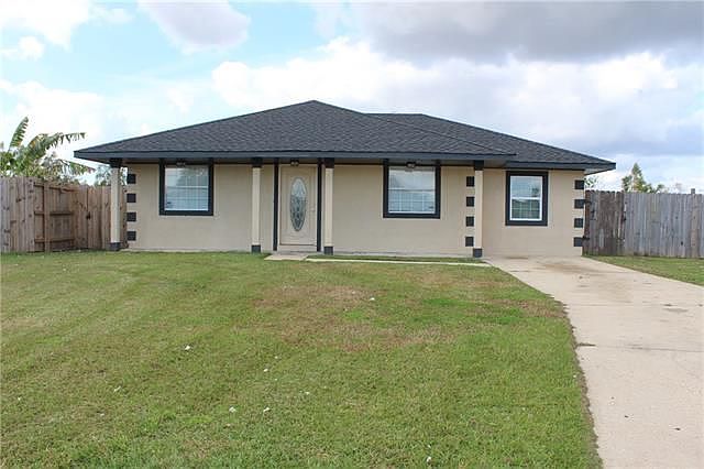1st image of 1800 Lee Dr