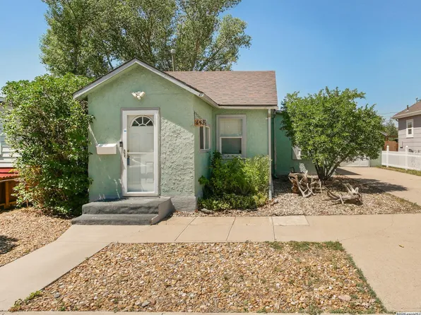 458 N Cedar St, Laramie, WY 82072