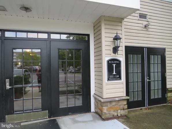 116 Masterson Ct, Trenton, NJ 08618