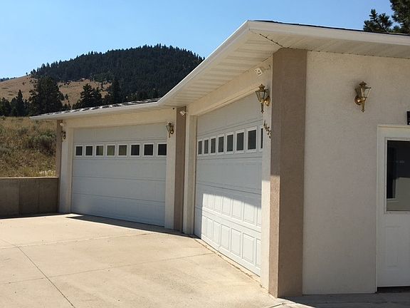 2nd image of 4453 Lombardy Dr