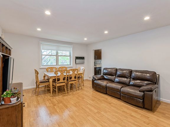 4th image of 63-25 Marathon Pkwy Unit 1258