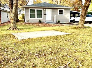 1371 Abbott St, Carlyle, IL