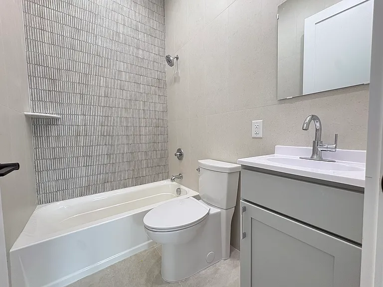 40 Lembeck Ave #307 — Photo 7