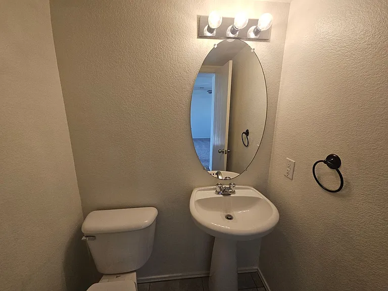 1432 Lauren Dr — Photo 15