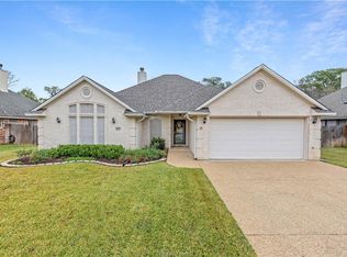 4106 Settlers Way, Bryan, TX 77808