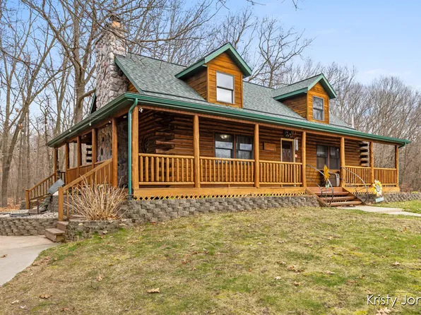 2754 Wonderland Dr, Wayland, MI 49348