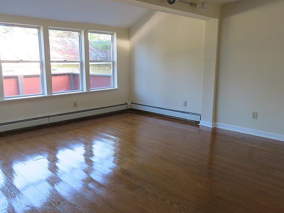 5th image of 123 Church St Floor 2