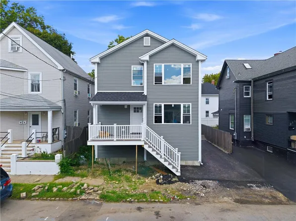 219 Indiana Ave, Providence, RI 02905